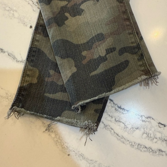 Hudson Jeans Barbara High Waist Crop Raw Hem Camouflage Stretch Skinny Jean - Picture 2 of 12